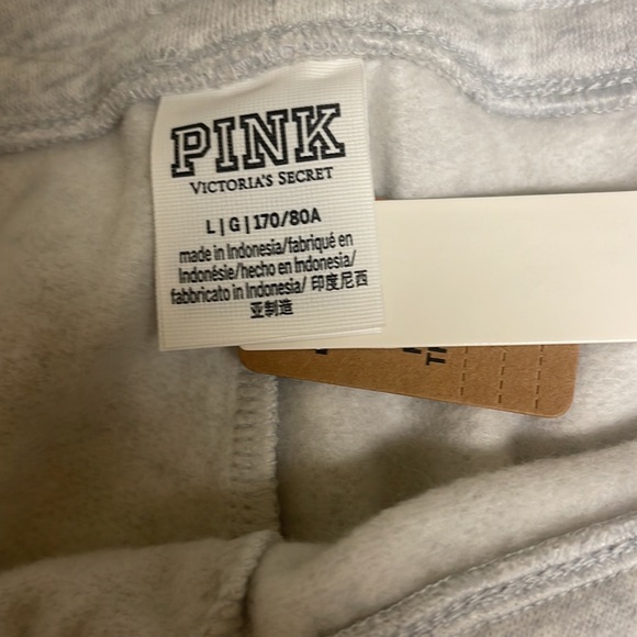 Victoria Secret PINK Soft
Everyday Jogger - Picture 8 of 10